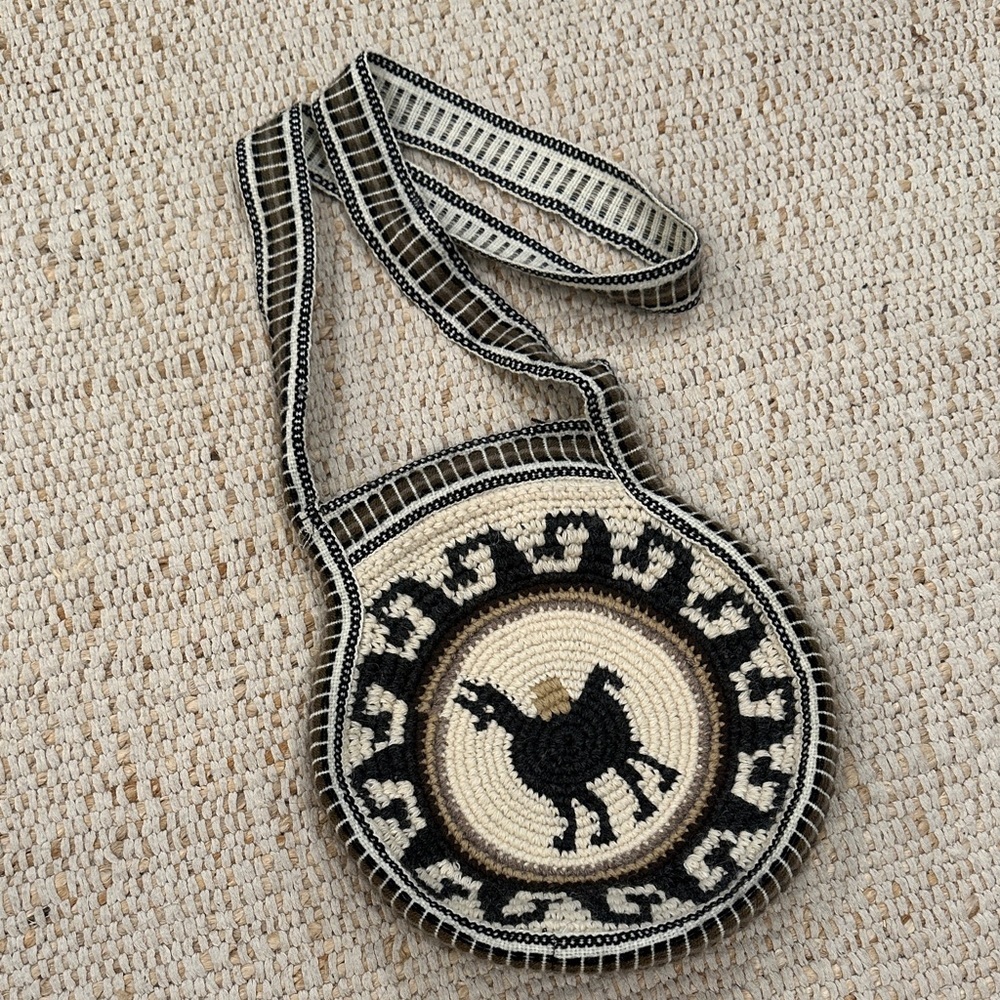 Peruvian‎ Handmade Wool Crossbody Bag Black Cream Llama Boho Artisan